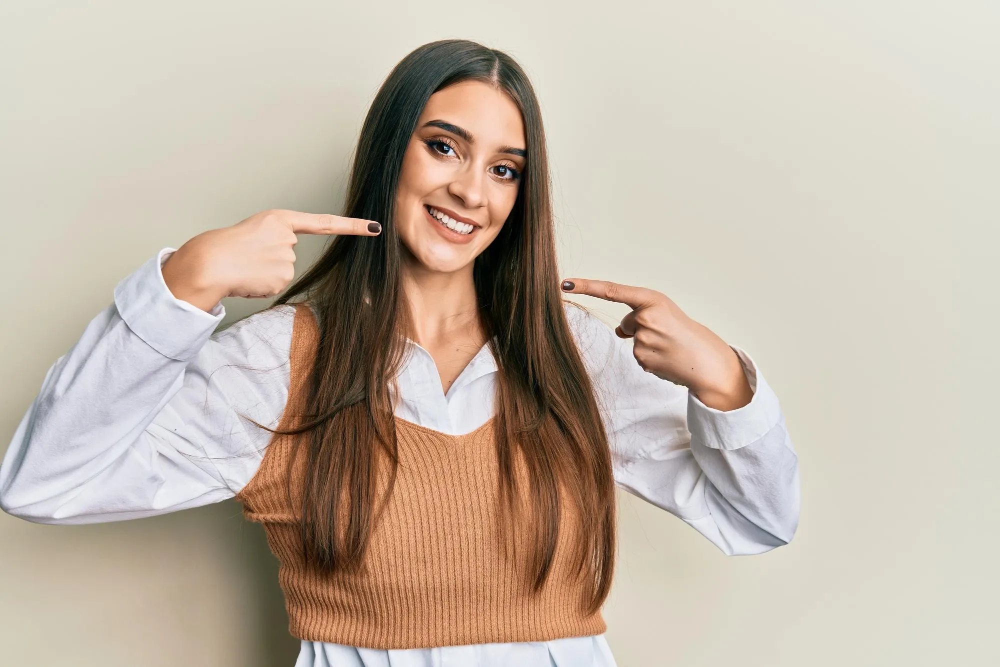 Types of Dental Veneers: Porcelain vs Composite